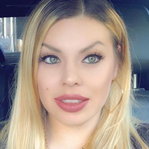 Meet your Posher, Edith